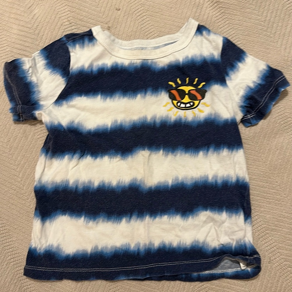Old Navy T Shirt